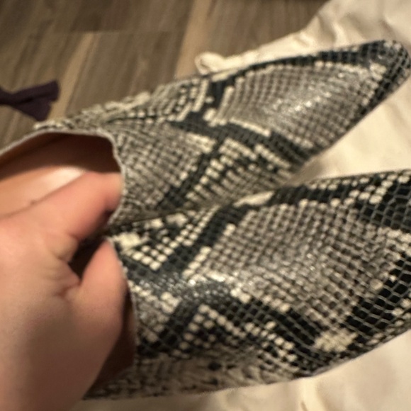 Acne Studios Snakeskin Pointed Mule Size 38 - Picture 7 of 9